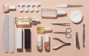 Passaggi fondamentali per una ricostruzione unghie fai-da-te con il kit