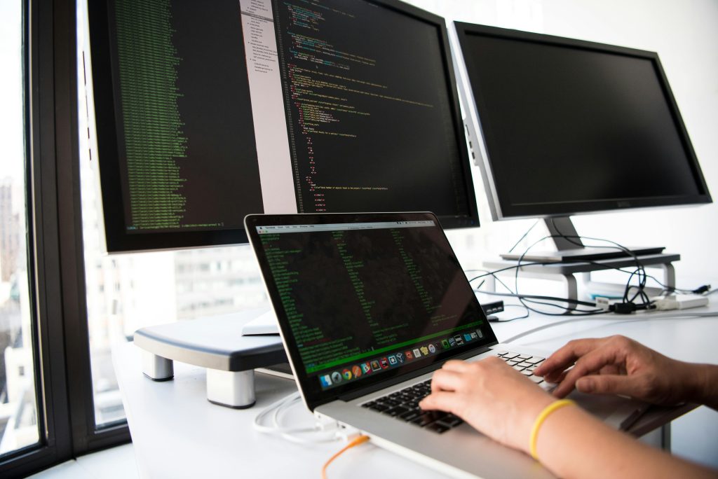 Confronto tra firma digitale e firma elettronica: quali differenze?
