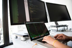 Confronto tra firma digitale e firma elettronica: quali differenze?